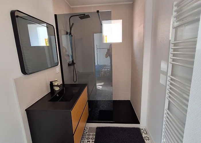 아파트 Rdc Centre - Local Velos Disponible 마옌