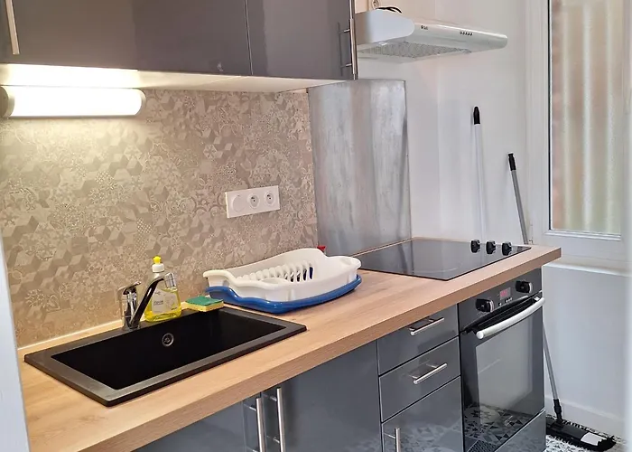 Rdc Centre - Local Vélos Disponible * Mayenne