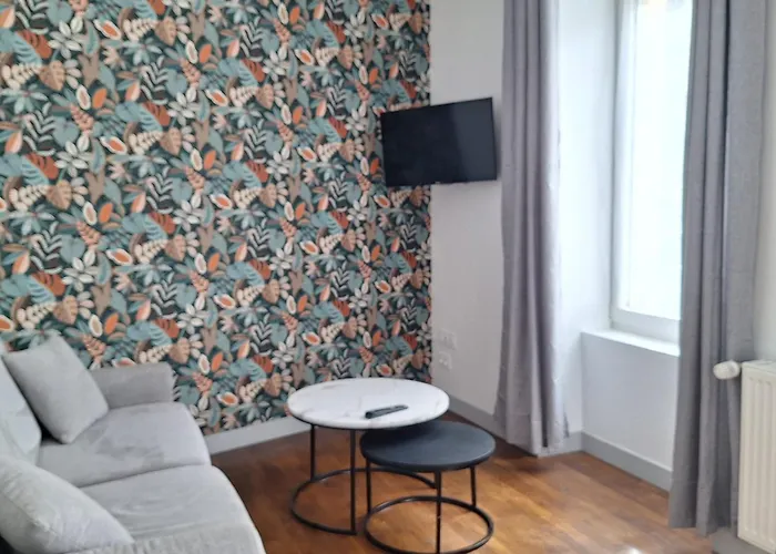 아파트 Rdc Centre - Local Velos Disponible 마옌